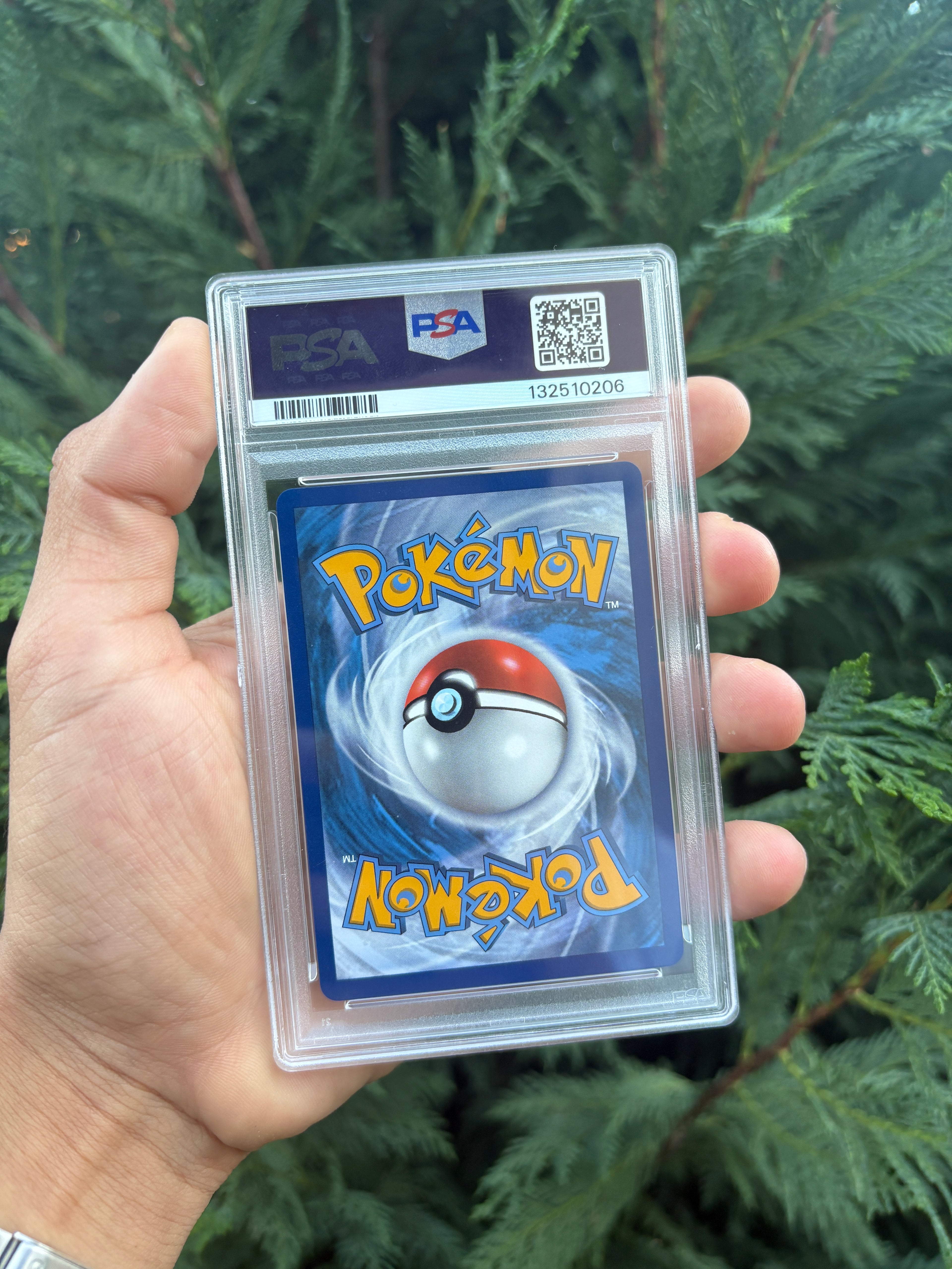 Pokemon Hisuian Sneasler V Astral Radiance PSA 10